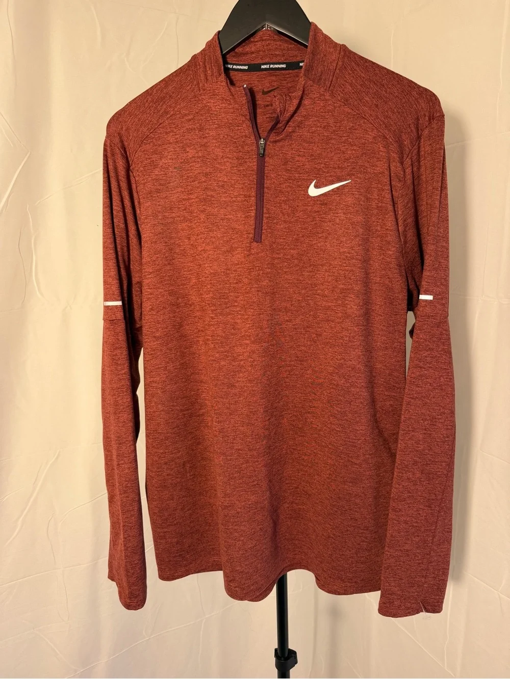 Nike Men’s Long-Sleeve 1/4 Zip Pullover